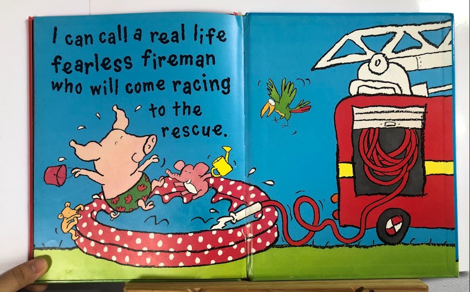 [USED]Fireman PiggyWiggy: Christyan Fox and Diane Fox