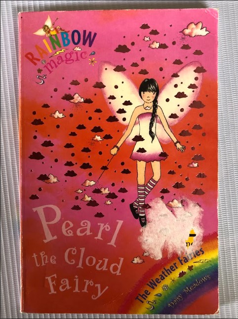 [USED] Rainbow Magic 10: Pearl The Cloud Fairy 