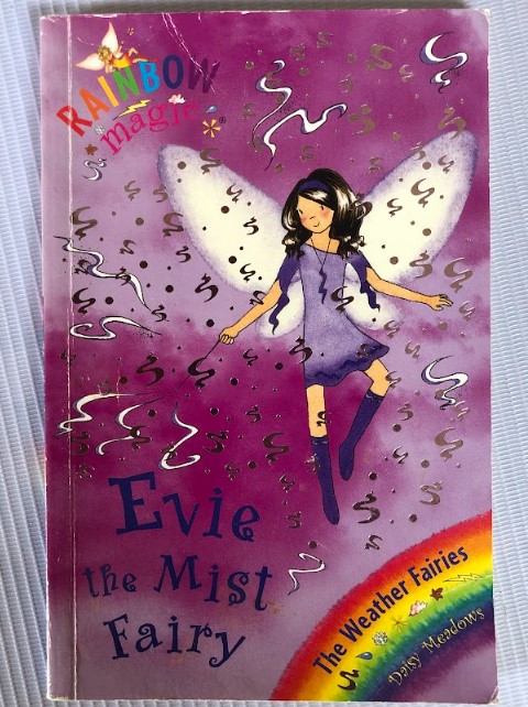 [USED] Rainbow Magic 12: Evie The Mist Fairy 