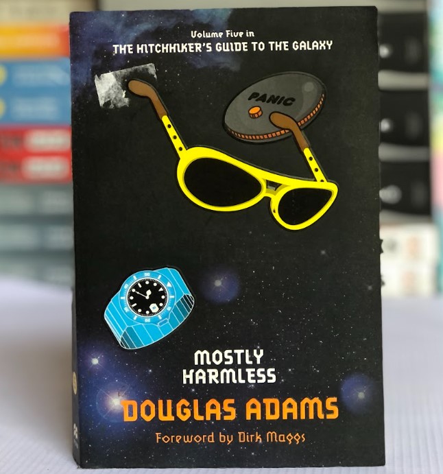 [USED] The Hitchhikers Guide To The Galaxy 5: Mostly Harmless by Douglas Adams