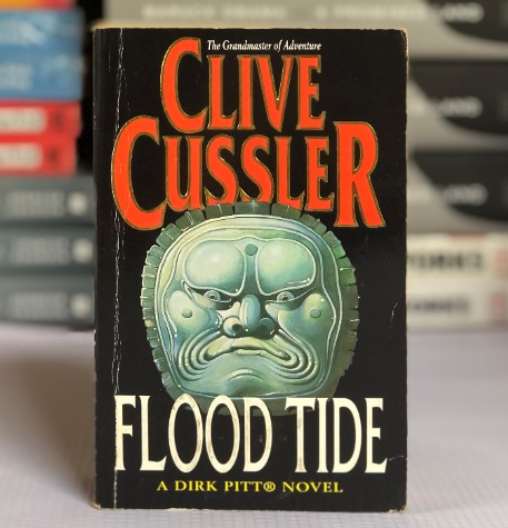 [USED] Flood Tide by Clive Cussler