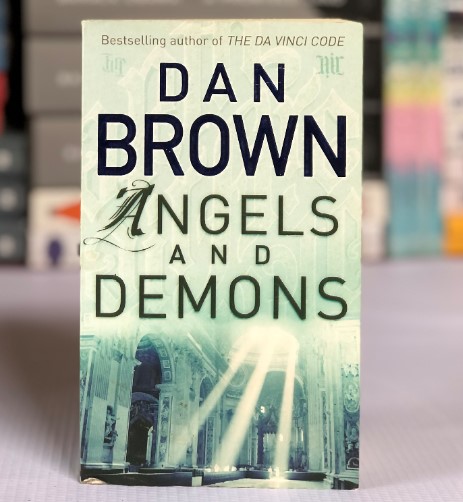 [USED] Angels And Demons by Dan Brown