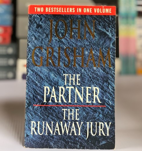 [USED] The Partner + The Runaway Jury by John Grisham