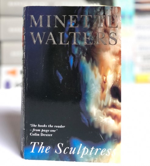 [USED] The Sculptress by Minette Walters