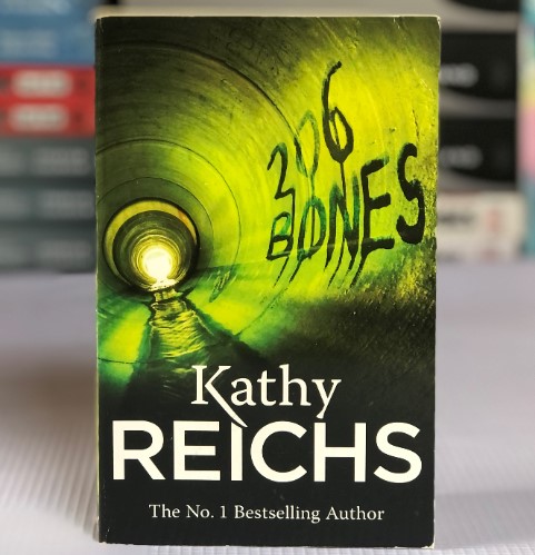 [30274] [USED] 206Bones by Kathy Reichs