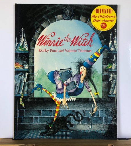 [90177] [USED] Winnie The Witch